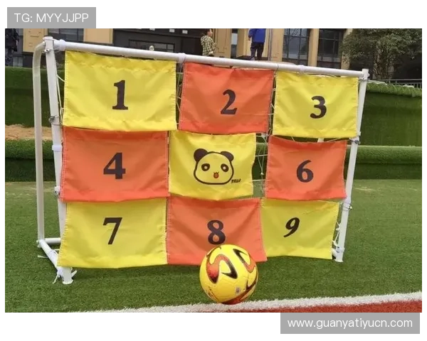 人人看球游戏：详细介绍不同类型足球游戏的特色与玩法差异